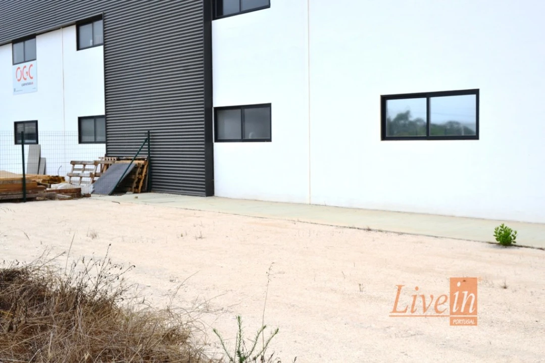 Armazém para Arrendamento em Ponte do Rol Foto 5