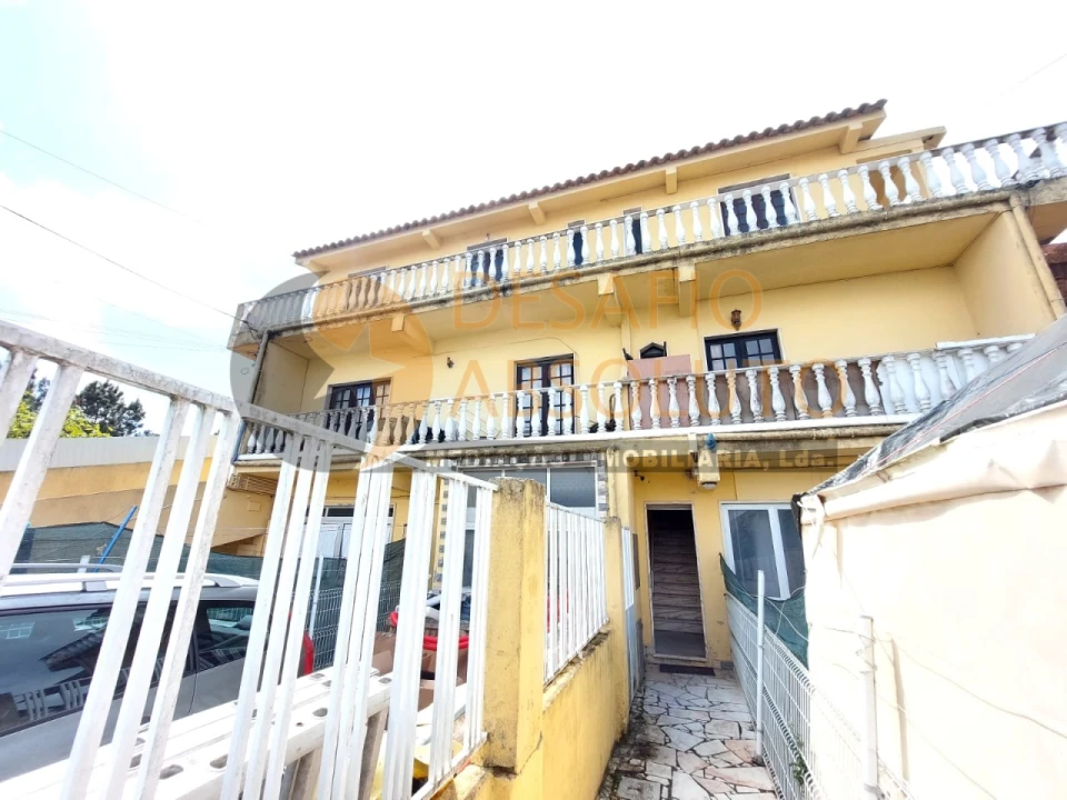 Moradia T9 para Venda em Quinta do Conde Foto 4