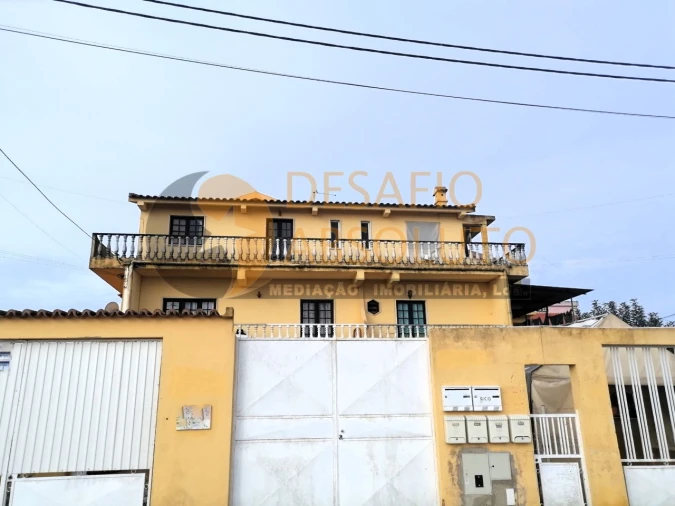 Moradia T9 para Venda em Quinta do Conde Foto 2