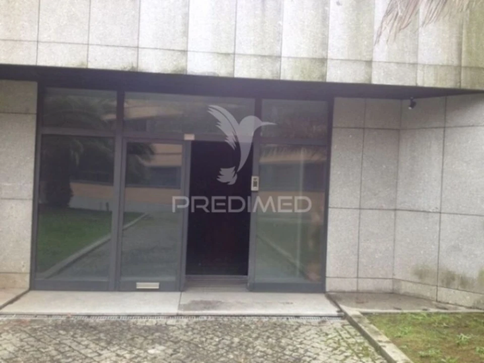 Escritório para Venda em Santa Marinha e São Pedro da Afurada Foto 4