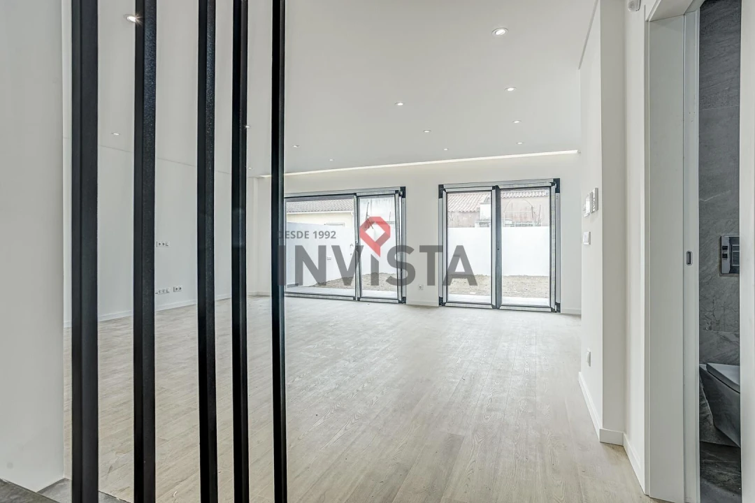 Moradia T4 para Venda em Santa Iria de Azoia, São João da Talha e Bobadela Foto 15