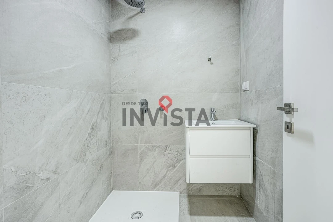 Moradia T4 para Venda em Santa Iria de Azoia, São João da Talha e Bobadela Foto 14