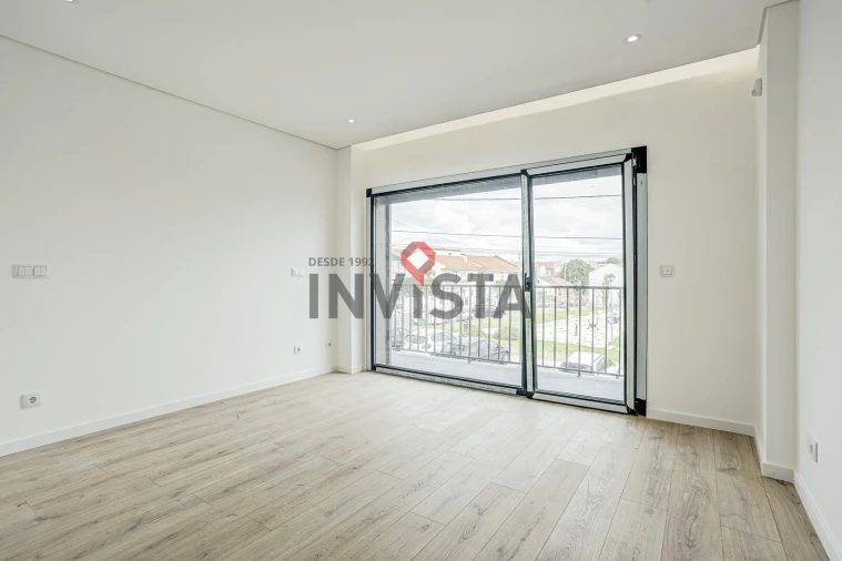 Moradia T4 para Venda em Santa Iria de Azoia, São João da Talha e Bobadela Foto 23