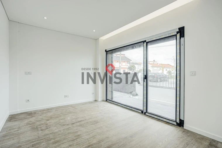 Moradia T4 para Venda em Santa Iria de Azoia, São João da Talha e Bobadela Foto 12