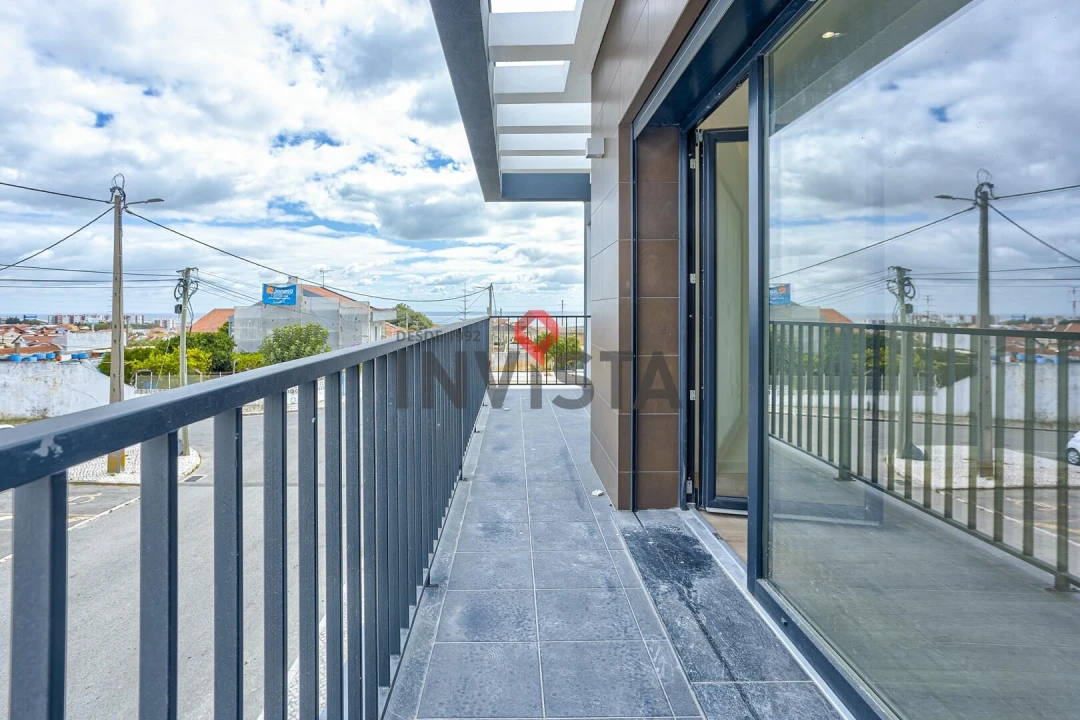 Moradia T4 para Venda em Santa Iria de Azoia, São João da Talha e Bobadela Foto 33