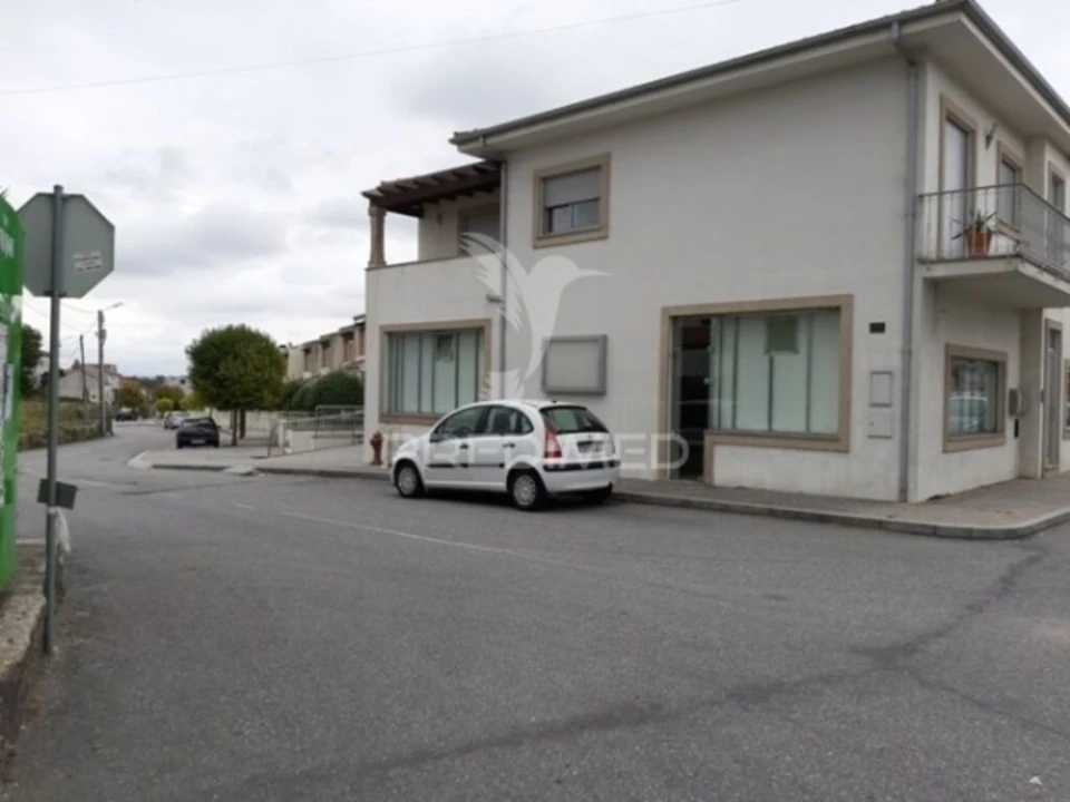 Loja para Venda em Sanfins Lamoso Codessos Foto 1