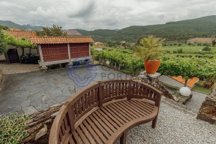 Moradia T5 para Venda em Real Foto 16