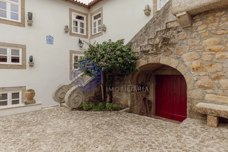 Moradia T5 para Venda em Real Foto 8