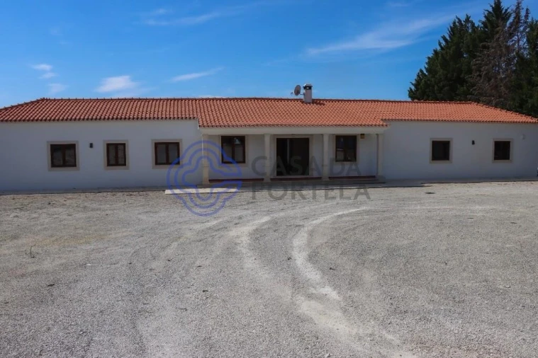 Quinta T4 para Venda em Moçarria Foto 32