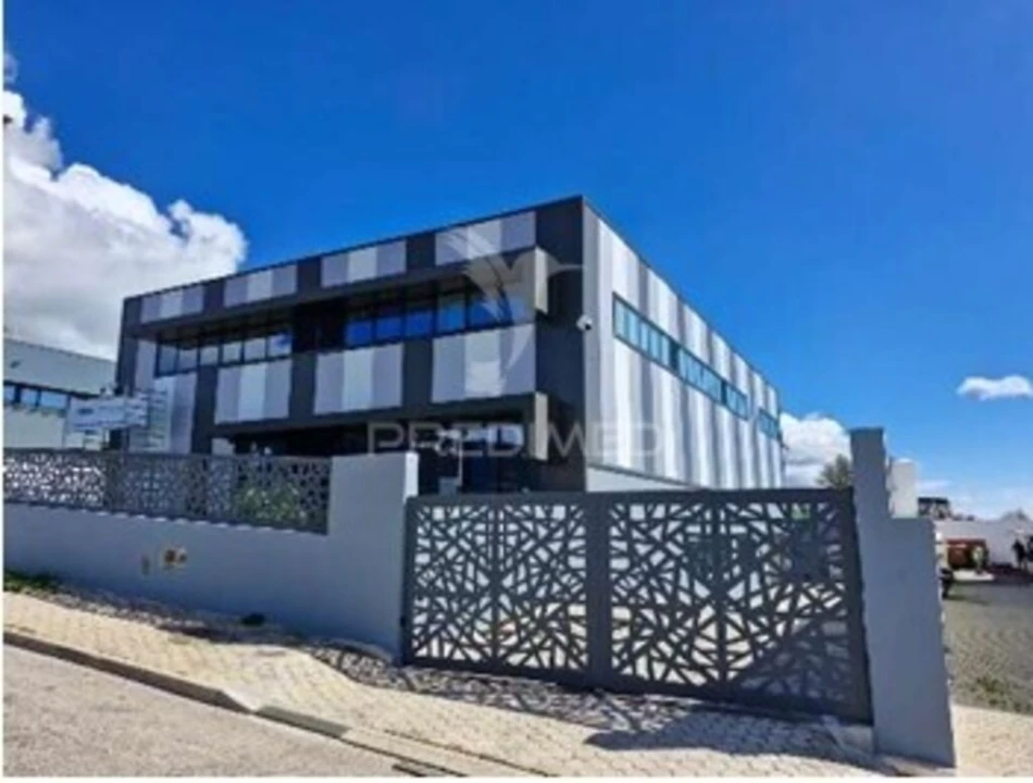 Loja para Arrendamento em Portimão Foto 2