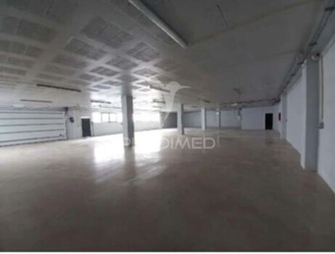 Armazém para Arrendamento em Portimão Foto 2