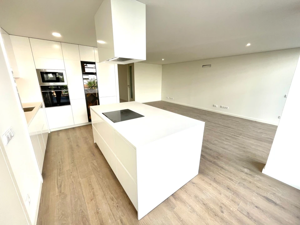 Apartamento T2 para Venda em Vila das Aves Foto 3