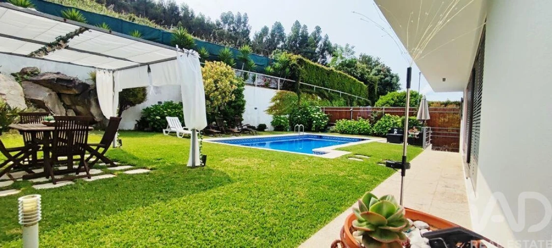 Moradia T4 para Venda em Loivo Foto 20