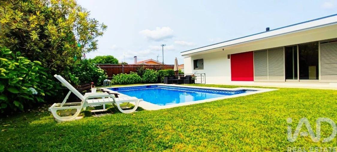 Moradia T4 para Venda em Loivo Foto 23