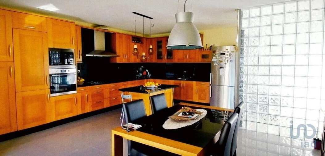 Moradia T4 para Venda em Loivo Foto 8