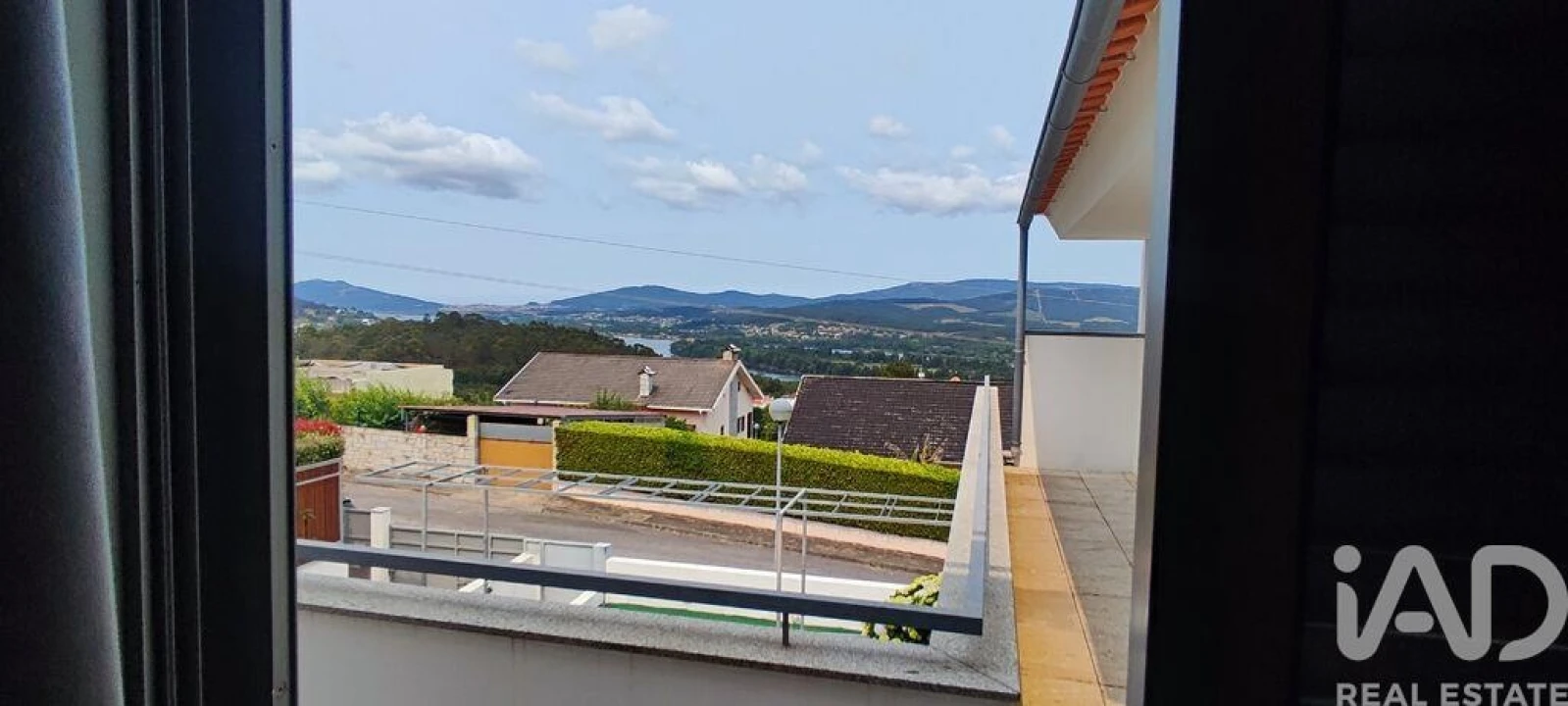 Moradia T4 para Venda em Loivo Foto 25