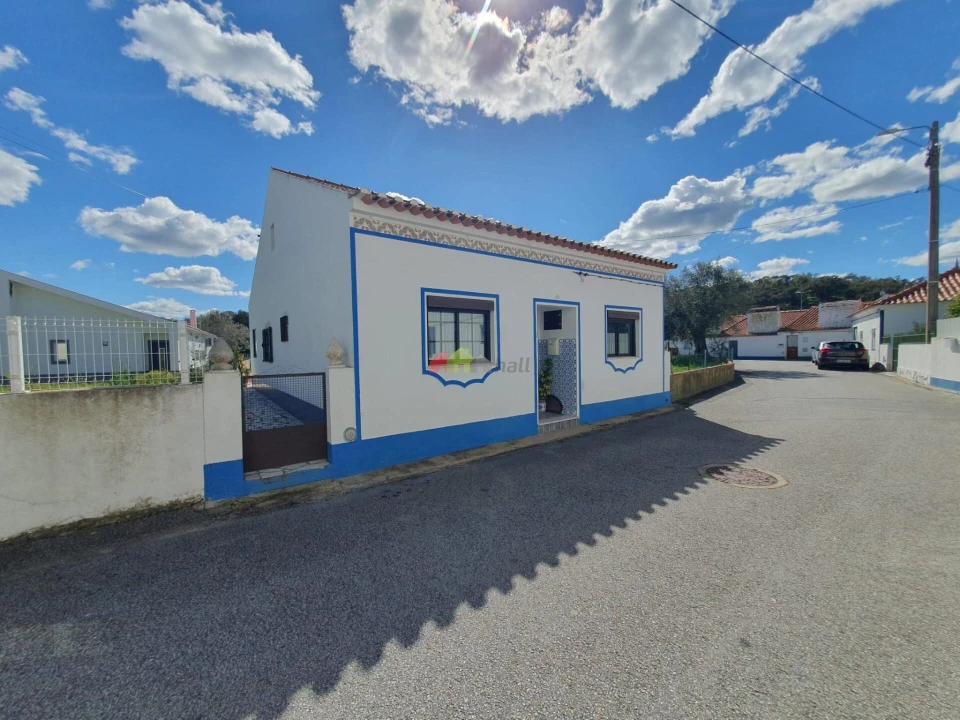 Moradia T2 para Venda em Gafanhoeira (São Pedro) e Sabugueiro Foto 2