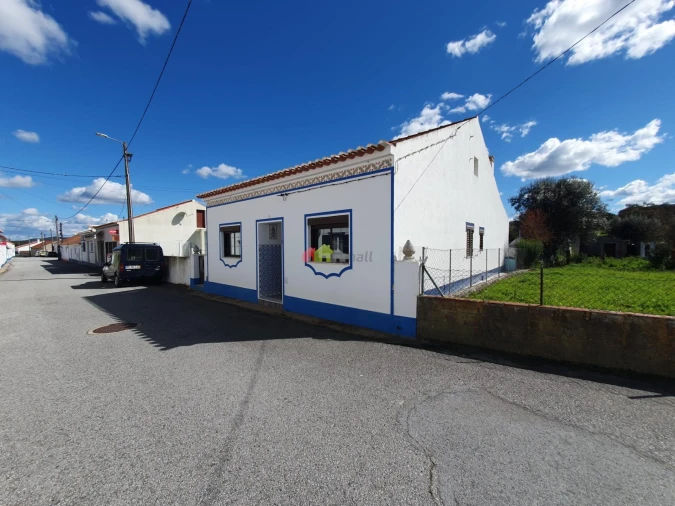 Moradia T2 para Venda em Gafanhoeira (São Pedro) e Sabugueiro