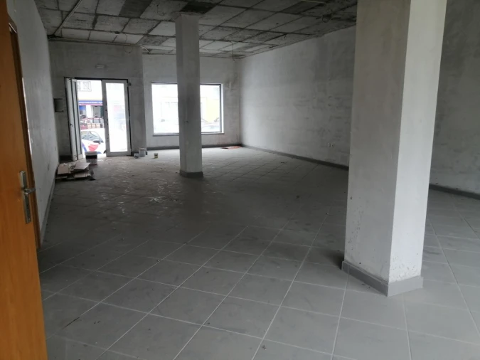 Loja para Arrendamento em Sé e São Lourenço Foto 3