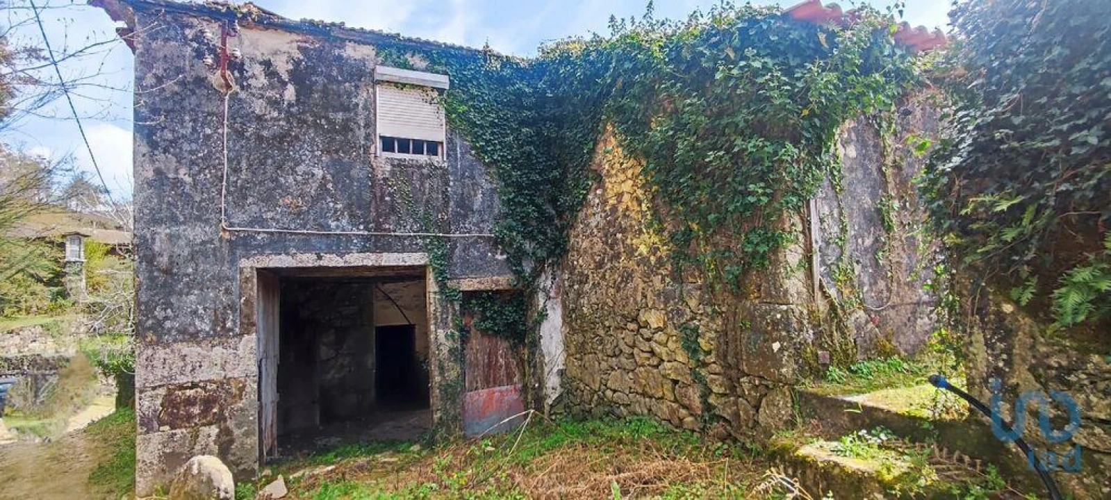 Moradia T4 para Venda em Covas Foto 5