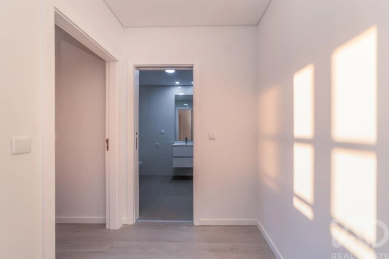 Apartamento T2 para Venda em Venteira Foto 15