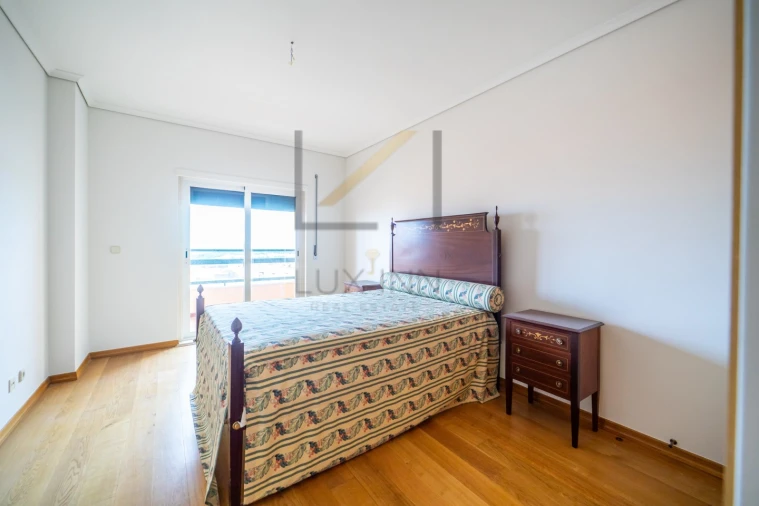 Apartamento T3 para Venda em Cascais e Estoril Foto 23