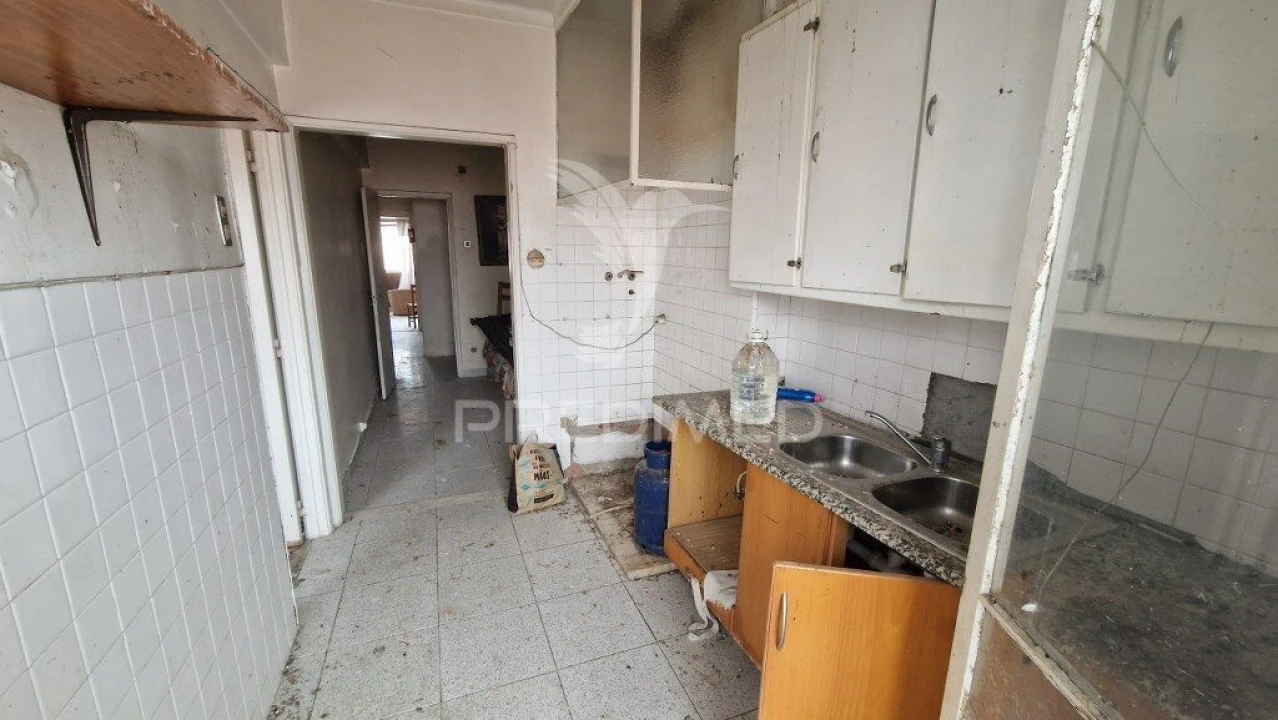 Apartamento T2 para Venda em Vila Franca de Xira Foto 9