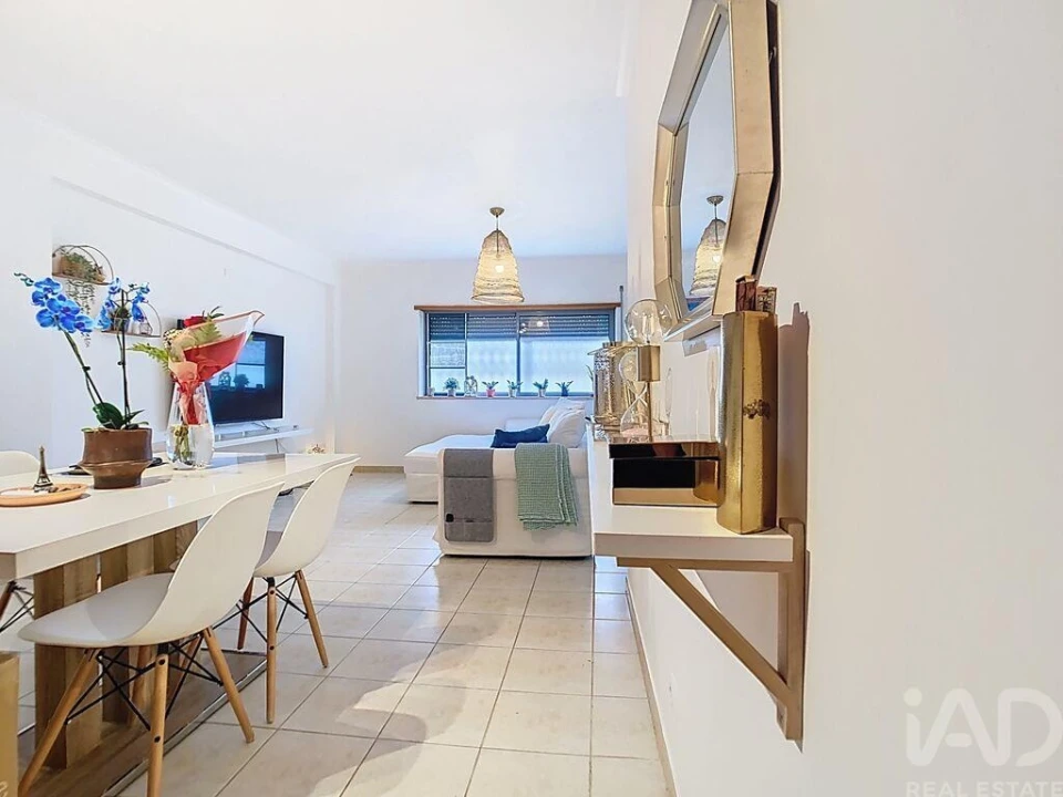 Apartamento T3 para Venda em Estômbar e Parchal Foto 16