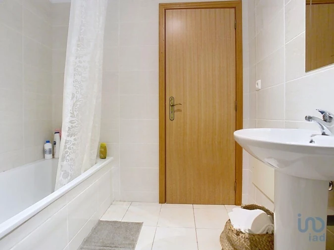 Apartamento T3 para Venda em Estômbar e Parchal Foto 13