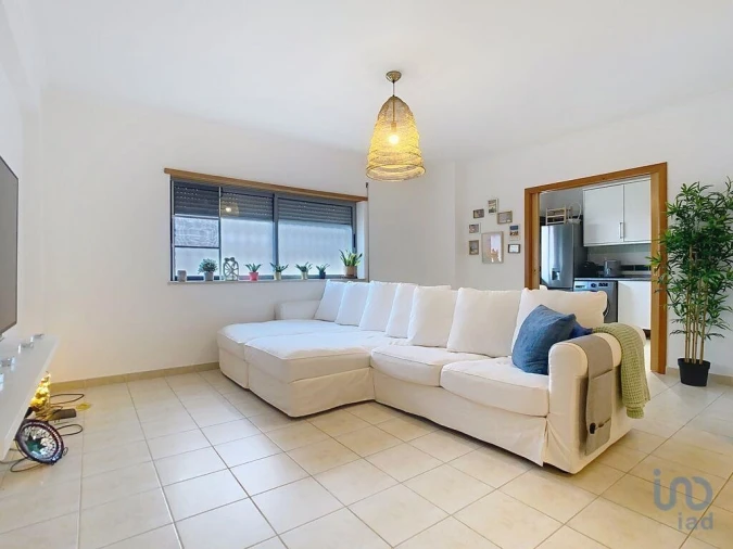 Apartamento T3 para Venda em Estômbar e Parchal