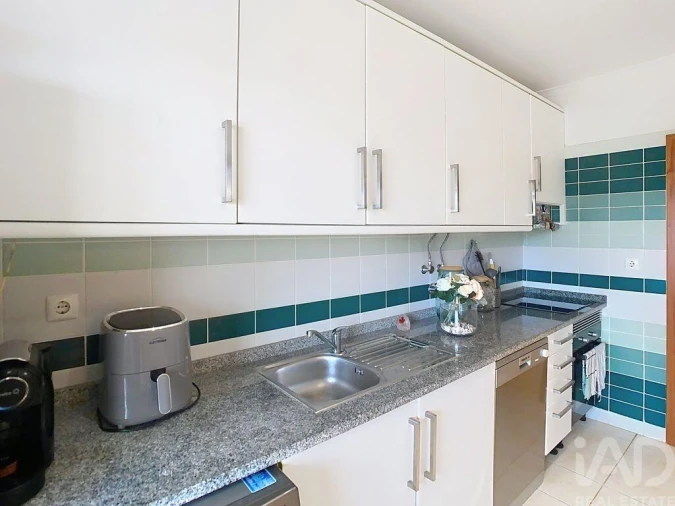 Apartamento T3 para Venda em Estômbar e Parchal Foto 20