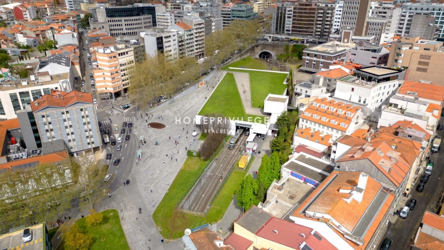 Negócio para Arrendamento em Cedofeita, Santo Ildefonso, Sé, Miragaia, São Nicolau e Vitória Foto 28