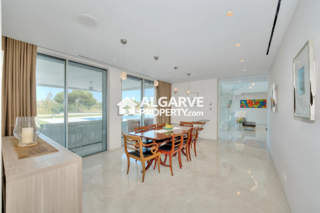 Moradia T5 para Venda em Quarteira Foto 62