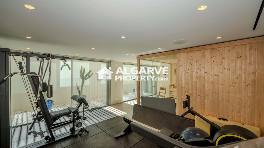 Moradia T5 para Venda em Quarteira Foto 16