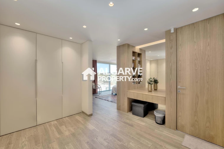 Moradia T5 para Venda em Quarteira Foto 74