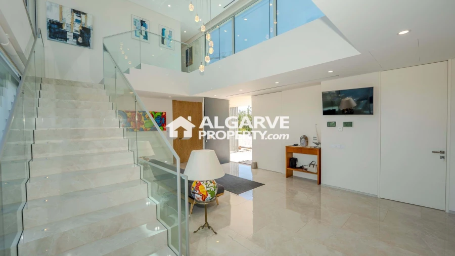 Moradia T5 para Venda em Quarteira Foto 10