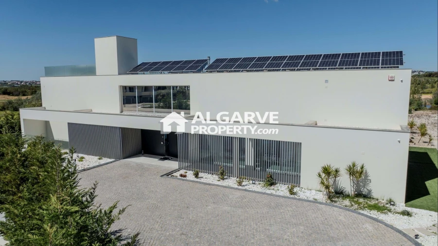 Moradia T5 para Venda em Quarteira Foto 55