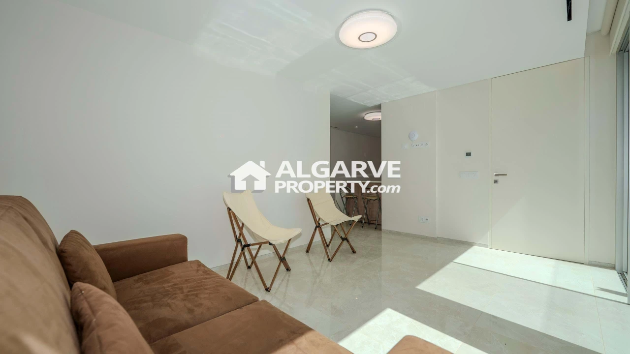 Moradia T5 para Venda em Quarteira Foto 24