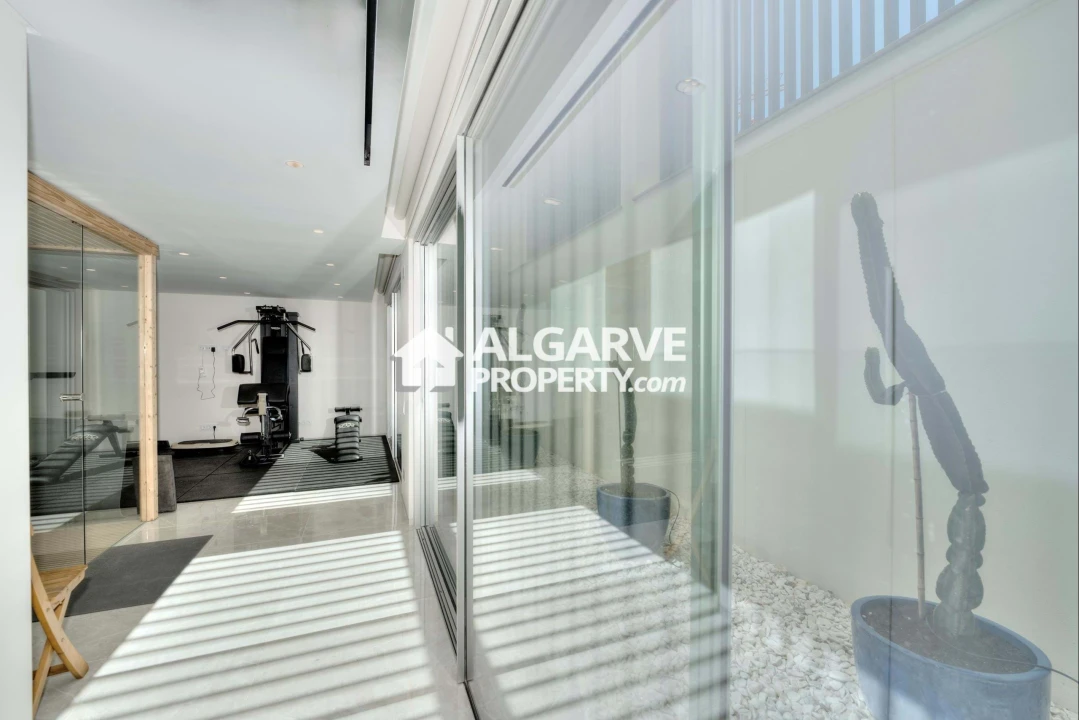 Moradia T5 para Venda em Quarteira Foto 68