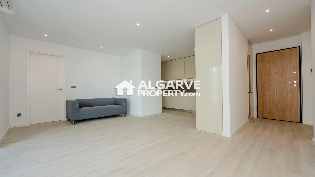 Apartamento T2 para Venda em Quarteira Foto 6
