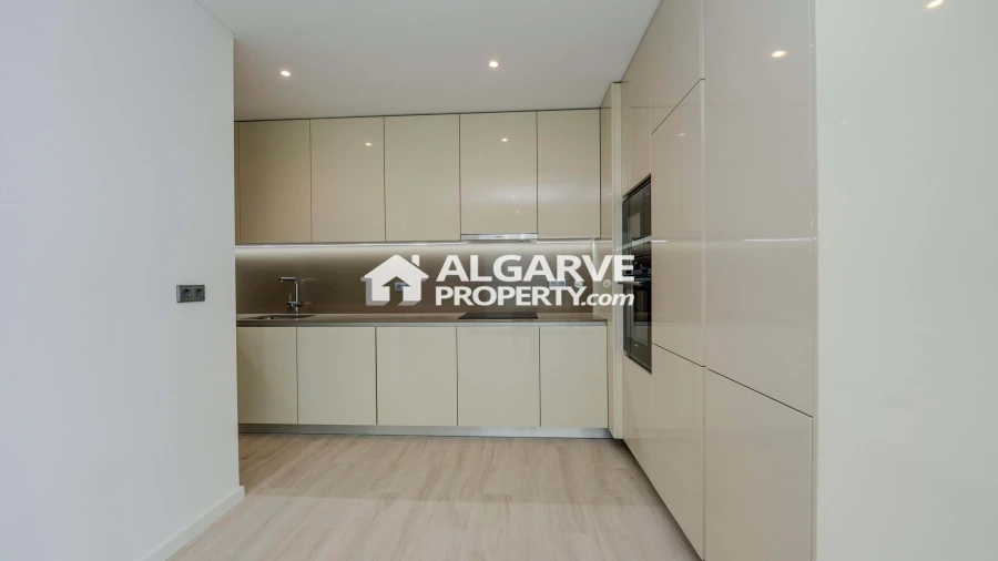 Apartamento T2 para Venda em Quarteira Foto 9