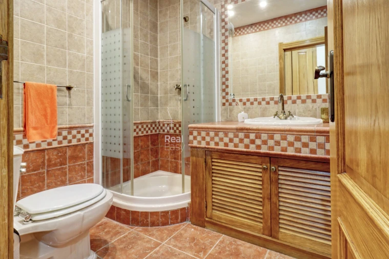 Moradia T5 para Venda em Olhão Foto 19