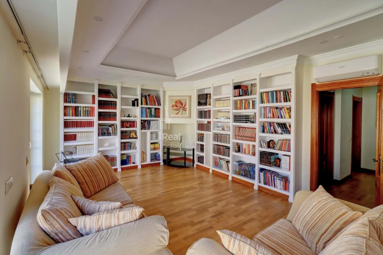 Moradia T5 para Venda em Olhão Foto 17