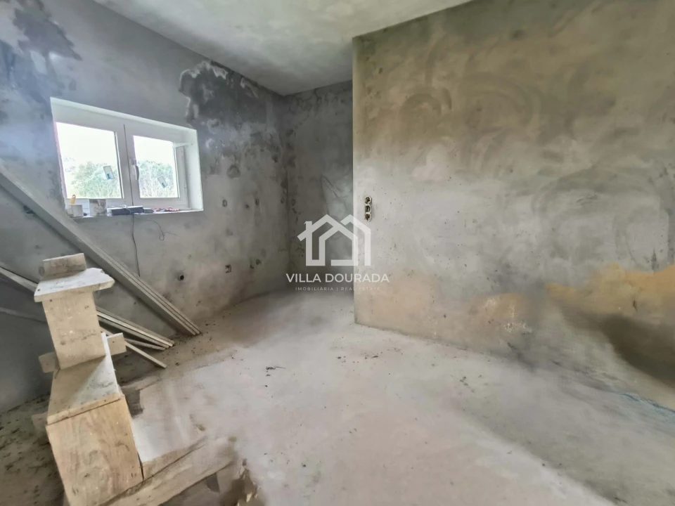 Moradia T5 para Venda em Alcofra Foto 16