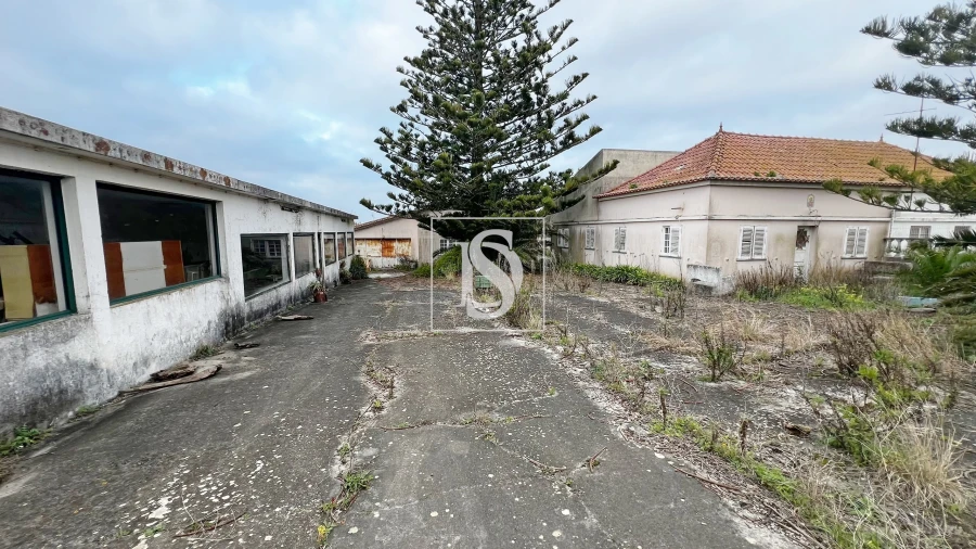 Moradia T3 para Venda em Atouguia da Baleia Foto 3