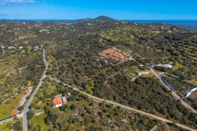 Terreno para Venda em Santa Barbara de Nexe