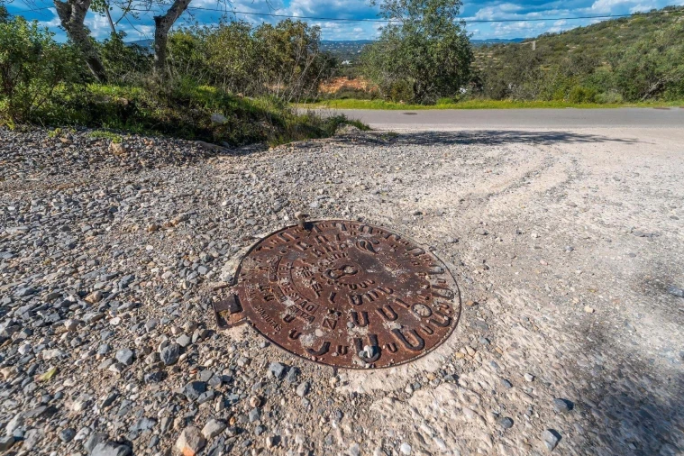 Terreno para Venda em Santa Barbara de Nexe Foto 7