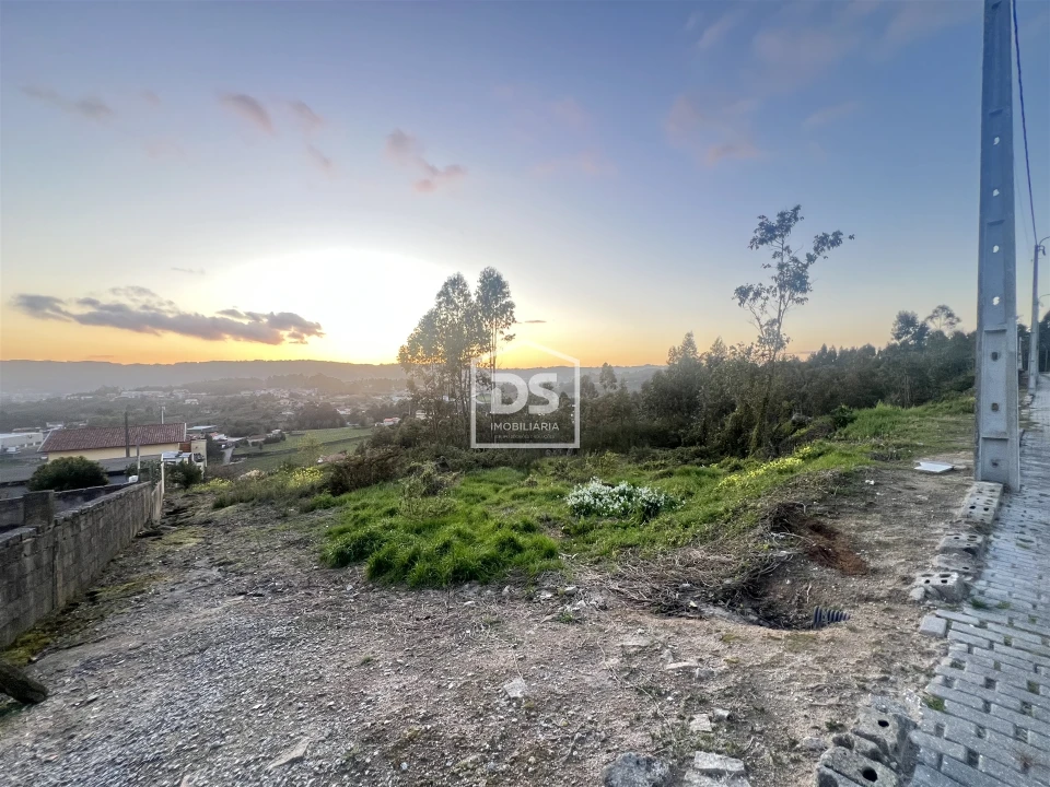 Terreno para Venda em Rio de Moinhos Foto 2