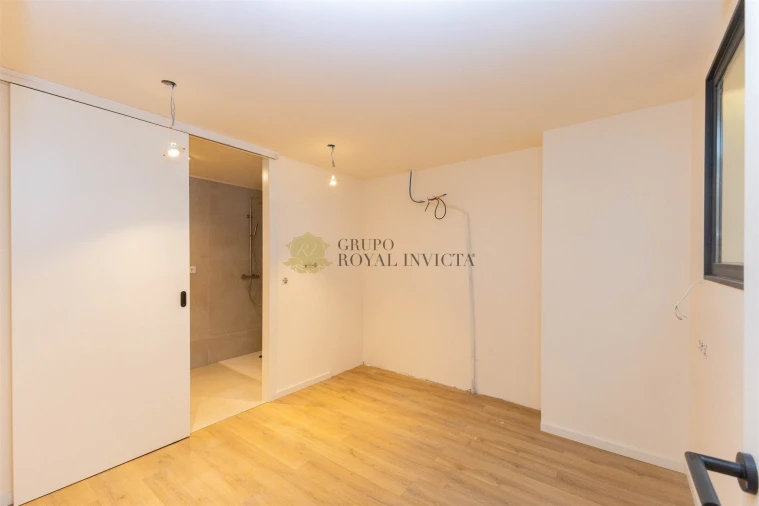 Apartamento T2 para Venda em Bonfim Foto 13