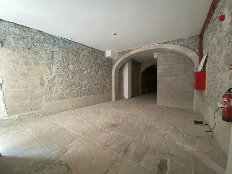 Loja para Venda em Santa Maria Maior Foto 1